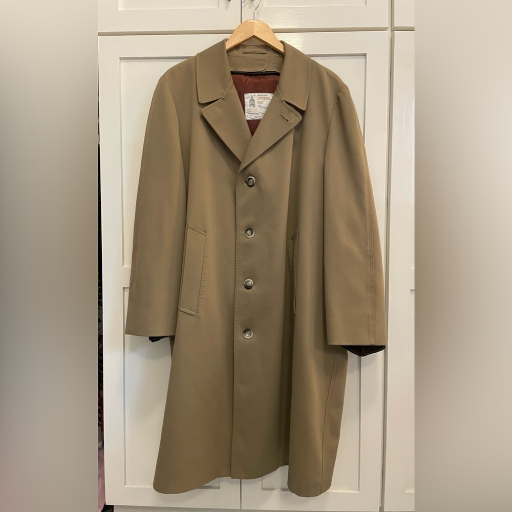 Vintage London Fog trench coat with removable lining
